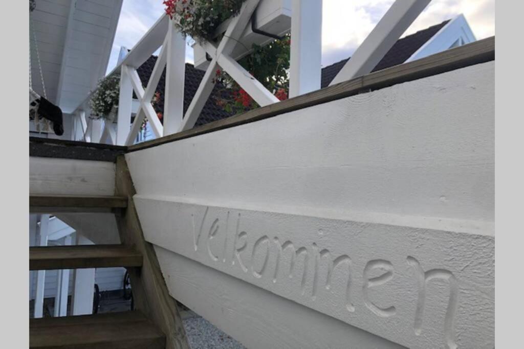 Koselig Garasjeloft! Lägenhet Langevag Exteriör bild