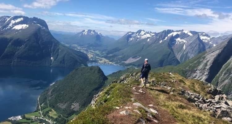 Koselig Garasjeloft! Lägenhet Langevag Exteriör bild