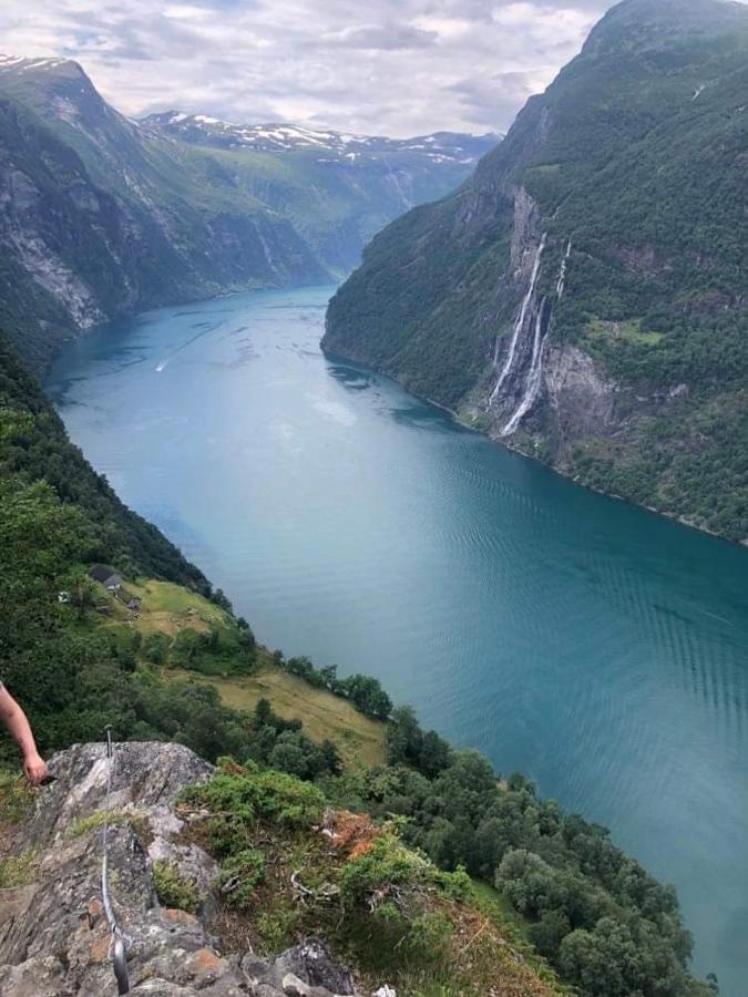 Koselig Garasjeloft! Lägenhet Langevag Exteriör bild
