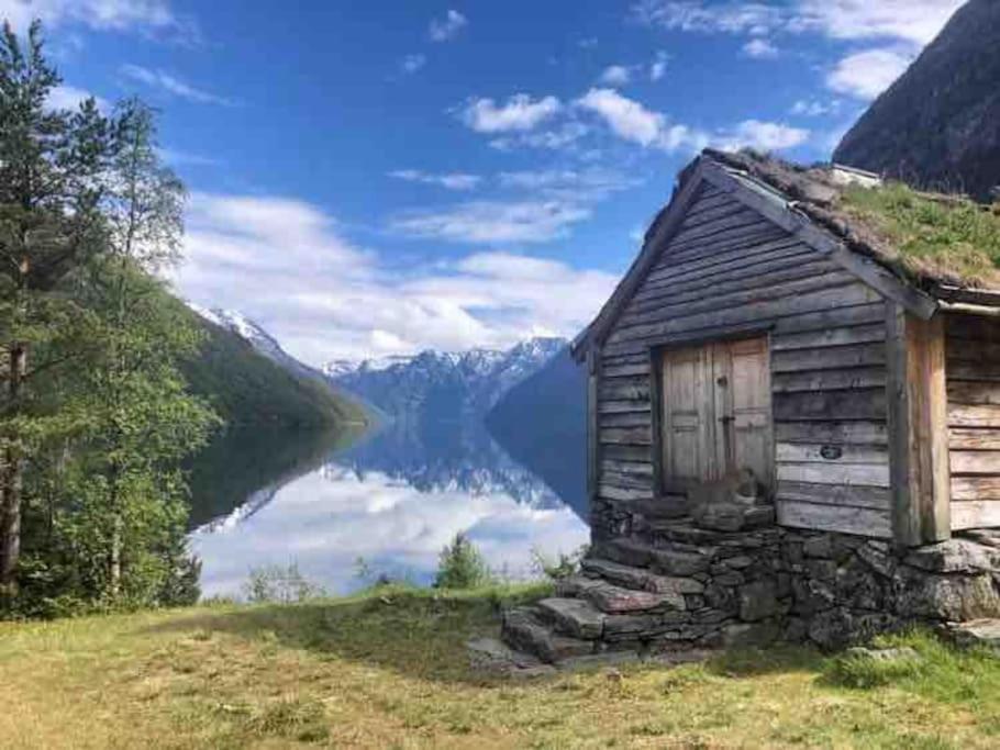 Koselig Garasjeloft! Lägenhet Langevag Exteriör bild