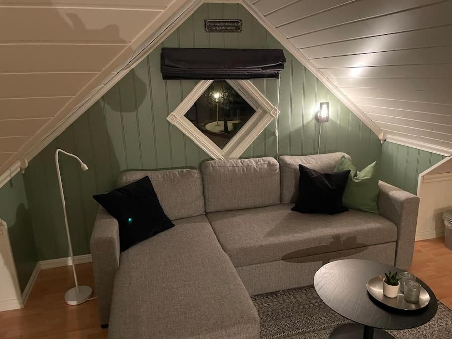 Koselig Garasjeloft! Lägenhet Langevag Exteriör bild